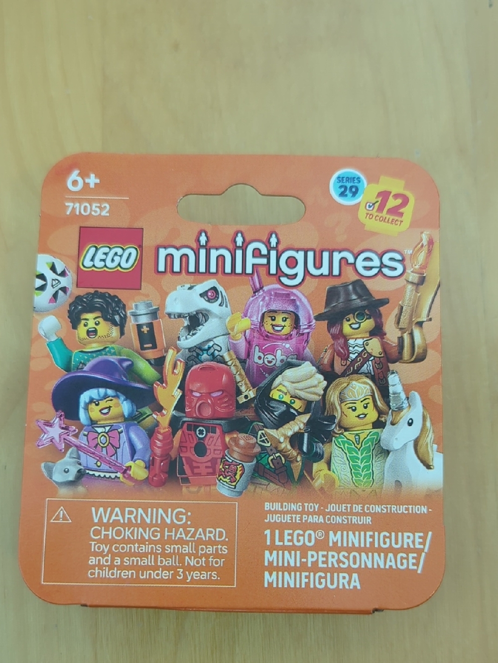 LEGO Series 29 Minifigures Blind Pack - possibly Bionicle Cosplay.